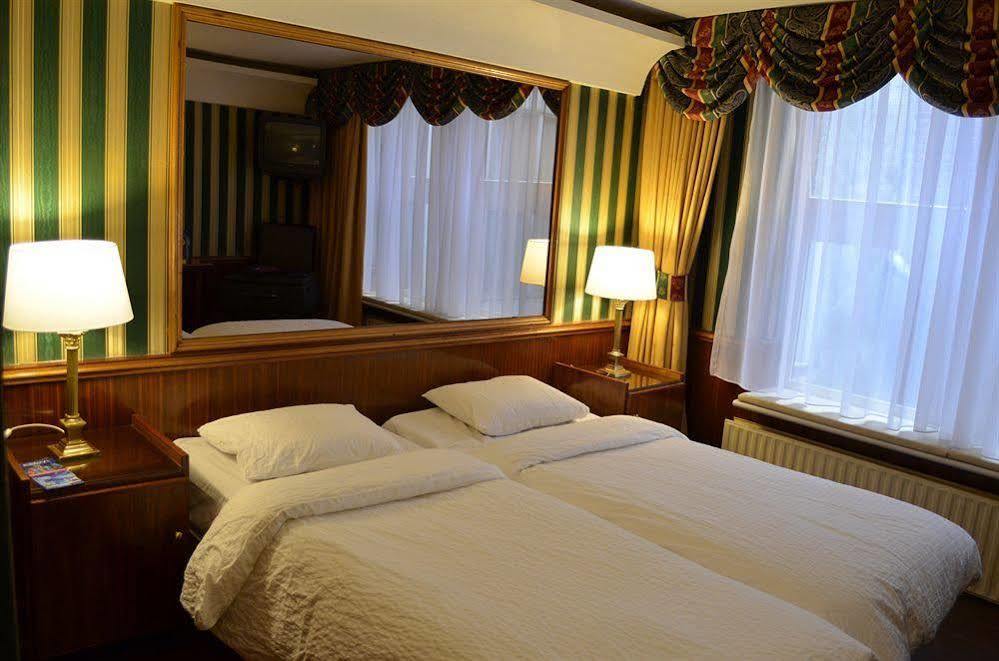 Rembrandtplein Bed & Breakfast Amsterdam Zewnętrze zdjęcie